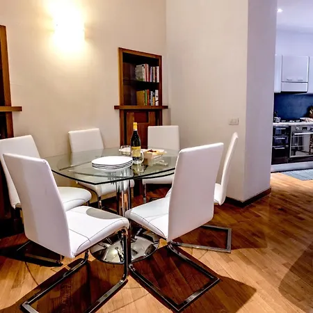 Callimaco Domus Apartment